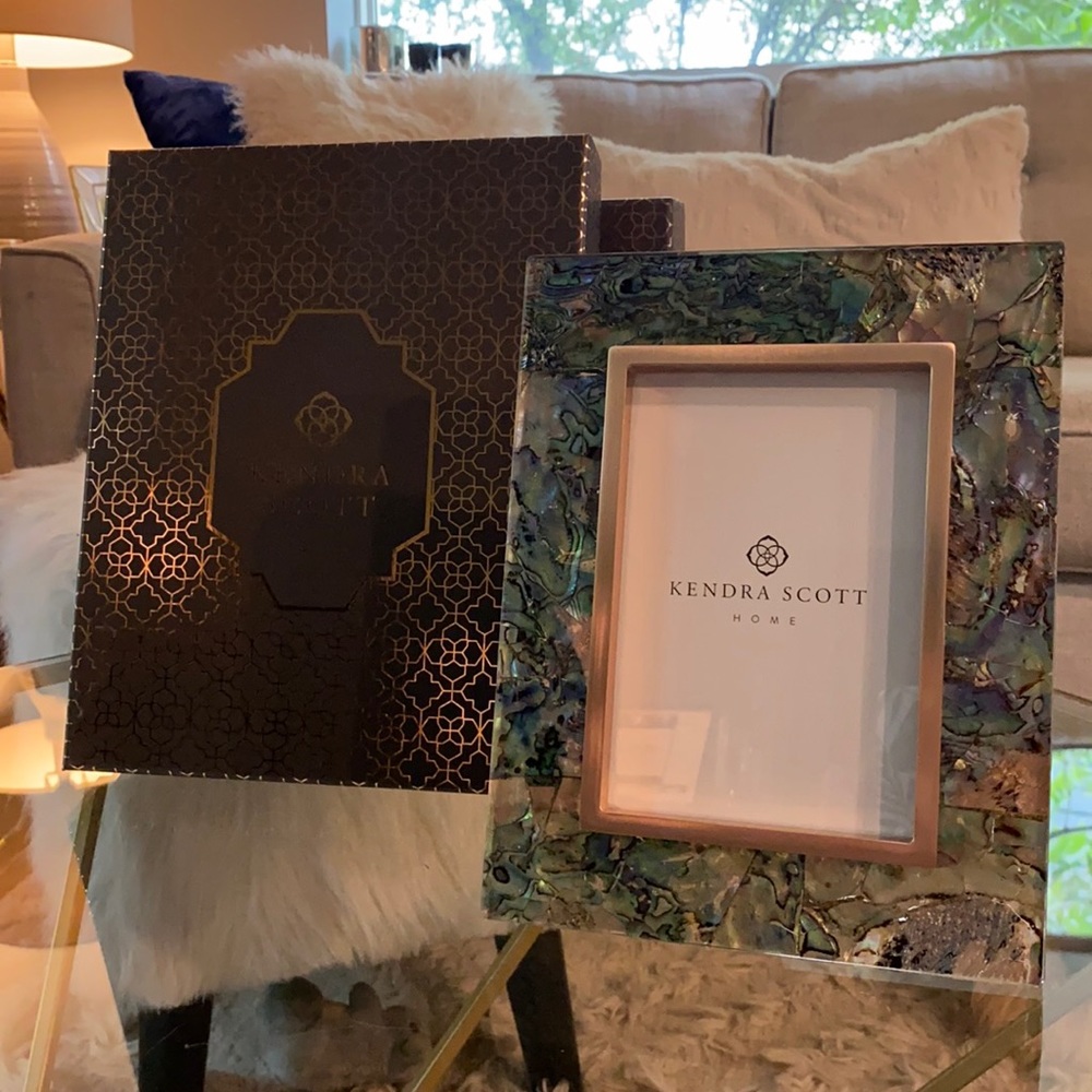 Kendra Scott Abalone Rose Gold Frame